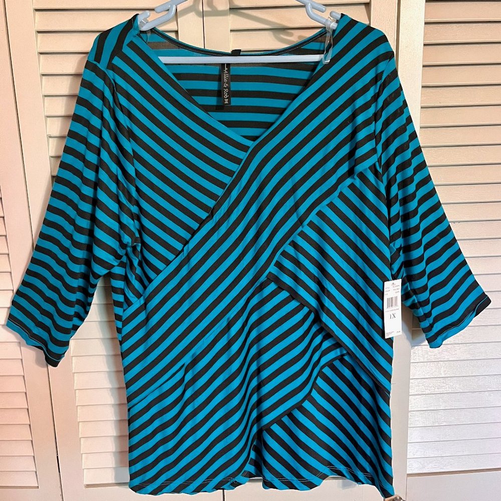 Allie & Rob II Tunic * Size 1X * Blue Black* 3/4 Sleeves * Drape Front * NWT